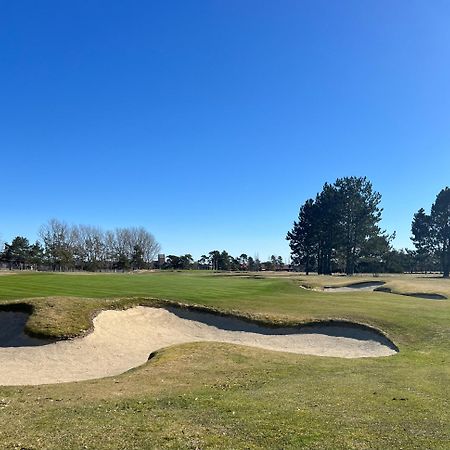 Boende Med Naerhet Till Golfbanan I Åhus Extérieur photo